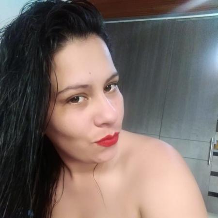 Tania Tania